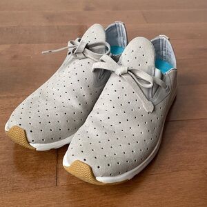 Native • Apollo Ultralight Sneakers • Size 4.5